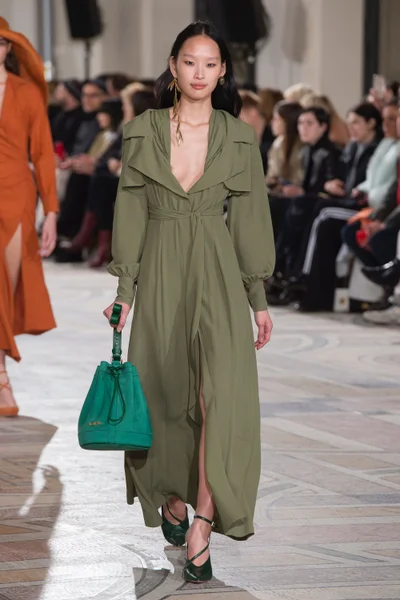 Look 27